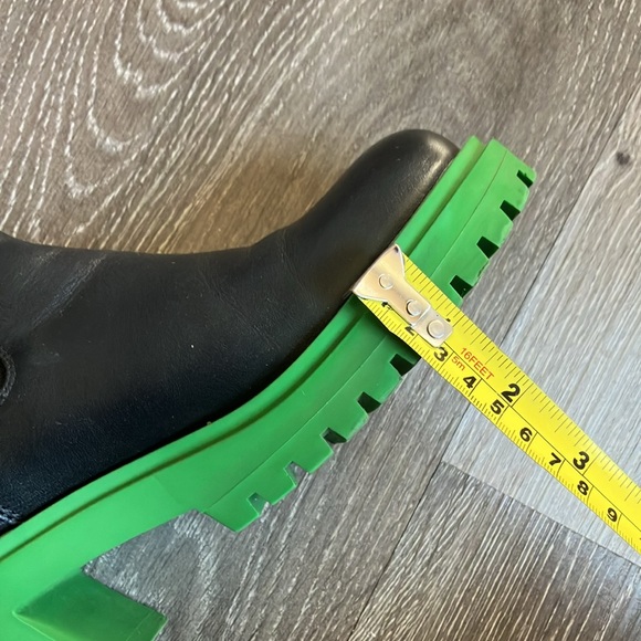 STEVE MADDEN - Picture 17 of 17